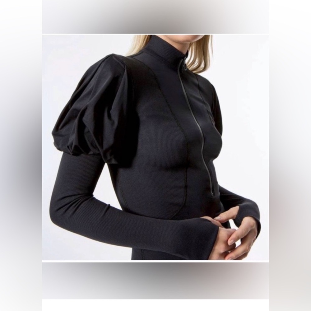 Jonathan Simkhai Black Top with White Label XS